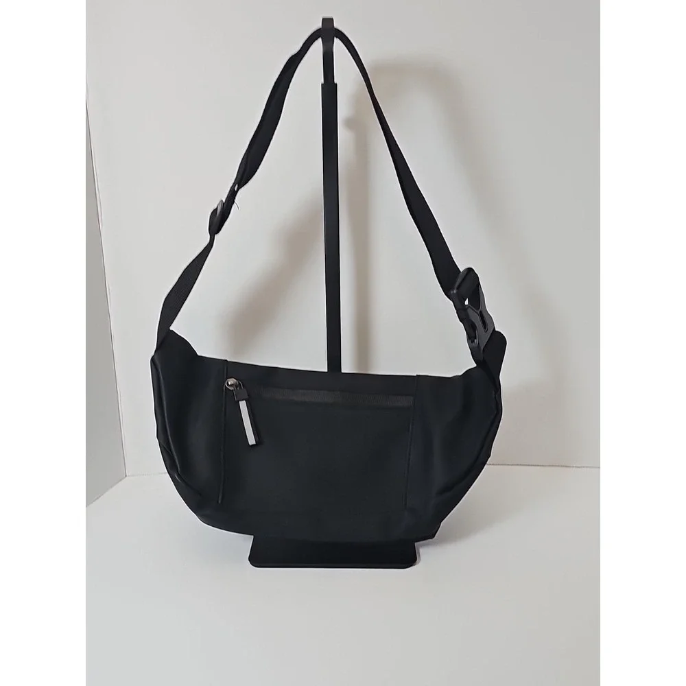 Gaston Luga Splash Hip Pack  Sling  Fanny‎ Pack Color Black